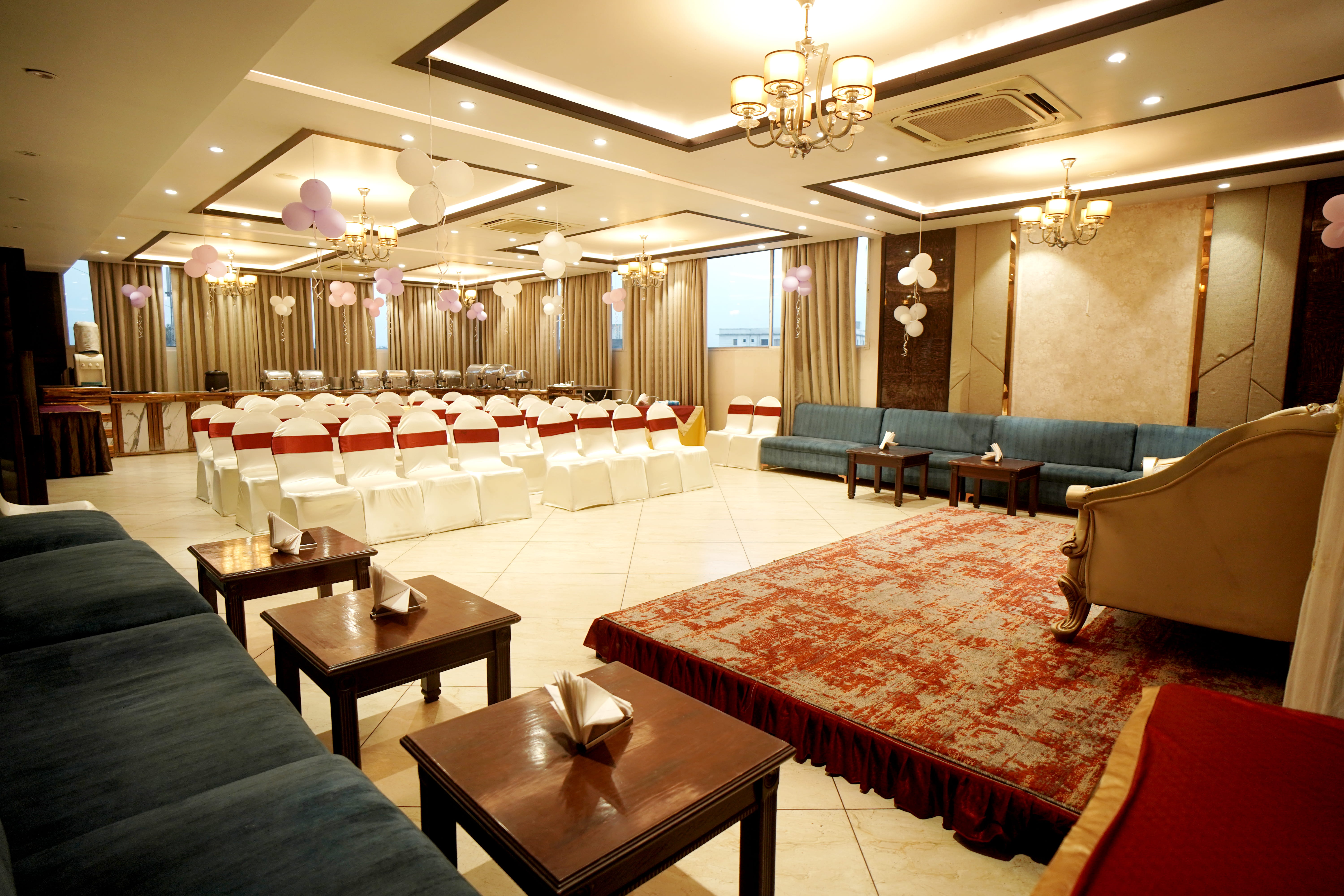 MEETINGS & CONFERENCES